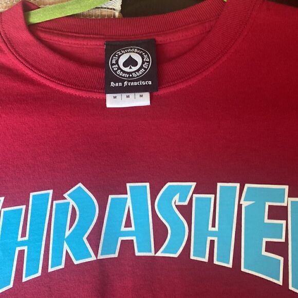 EUC Thrasher tee brick red with light blue logo size M - Picture 3 of 4